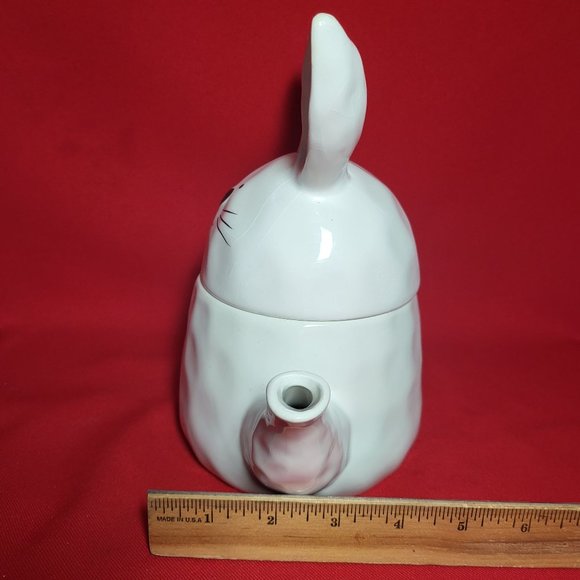 Whimsical Cupboard Bubby Rabbit Teapot White - Picture 9 of 14